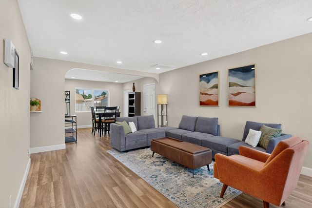7907 Indian School Road NE, Albuquerque, NM 87110