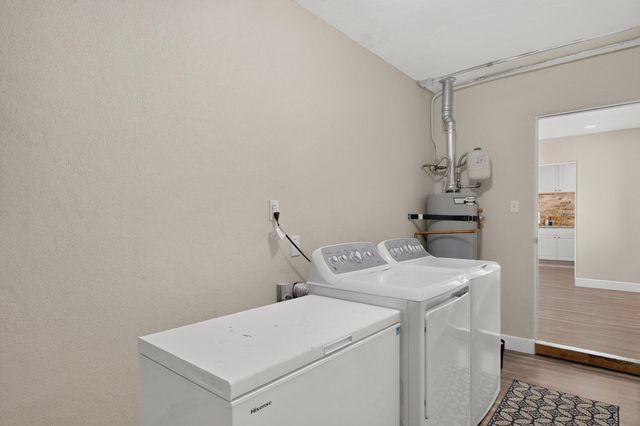 7907 Indian School Road NE, Albuquerque, NM 87110