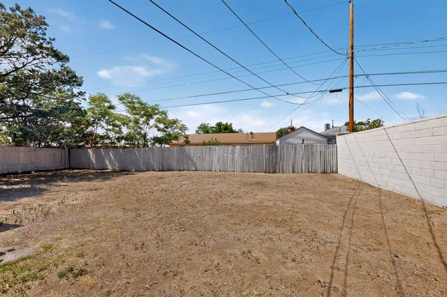 7907 Indian School Road NE, Albuquerque, NM 87110