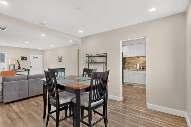 7907 Indian School Road NE, Albuquerque, NM 87110