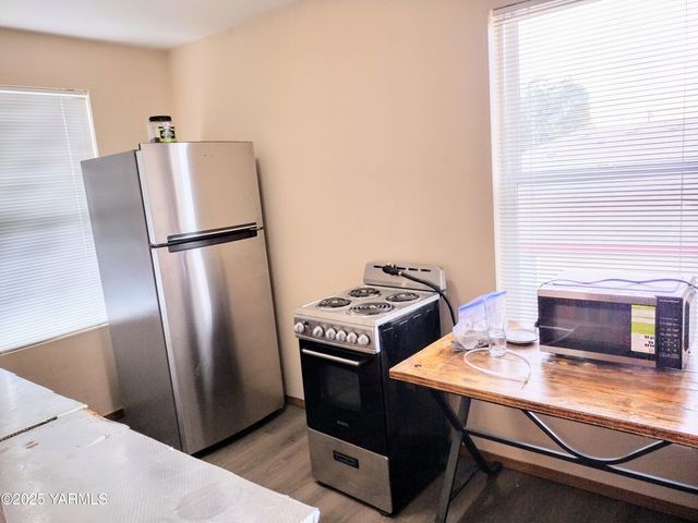1106 Buwalda Ln, Yakima, WA 98901