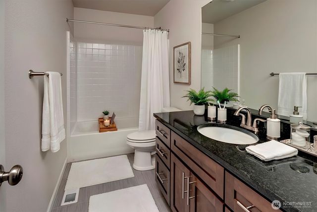 20024 90th Place S, Kent, WA 98031