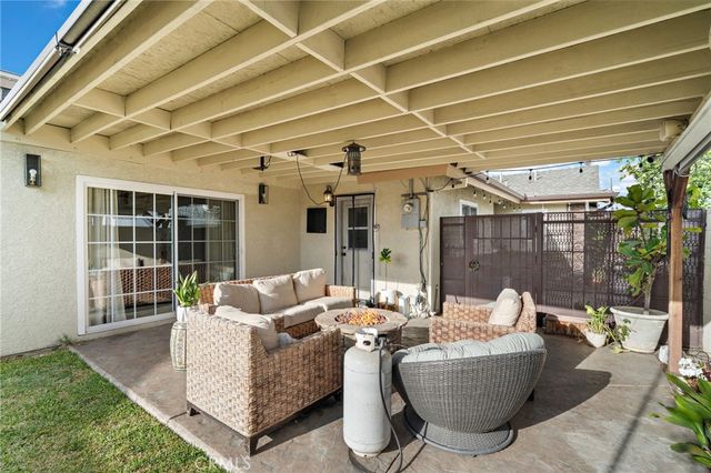 21903 Newkirk, Carson, CA 90745