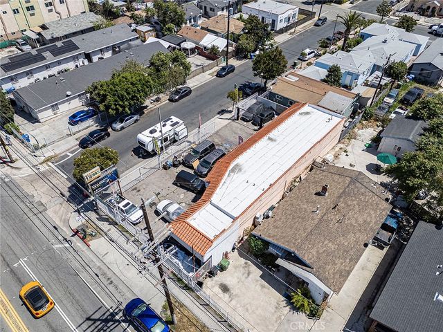 6500 S Hoover, Los Angeles, CA 90044