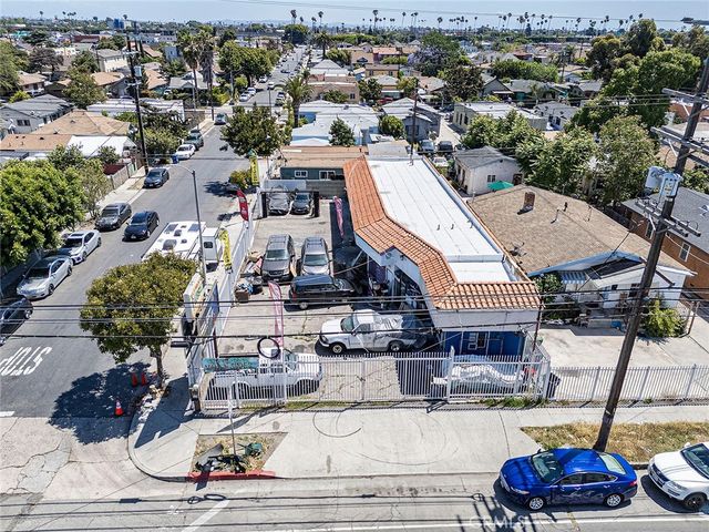 6500 S Hoover, Los Angeles, CA 90044