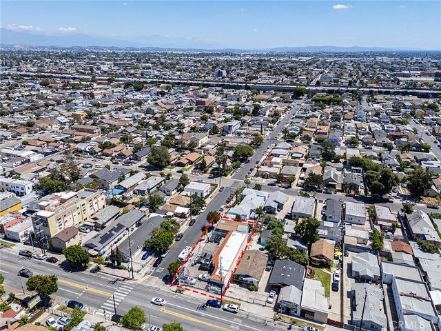 6500 S Hoover, Los Angeles, CA 90044
