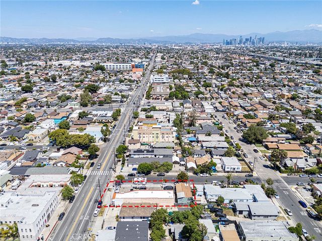 6500 S Hoover, Los Angeles, CA 90044
