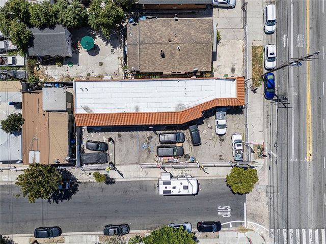 6500 S Hoover, Los Angeles, CA 90044