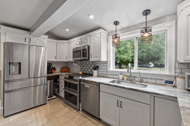 41 Newton Junction Road, Kingston, NH 03848