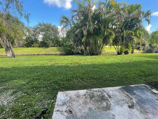 10169 Twin Lakes Drive 23-E, Coral Springs, FL 33071