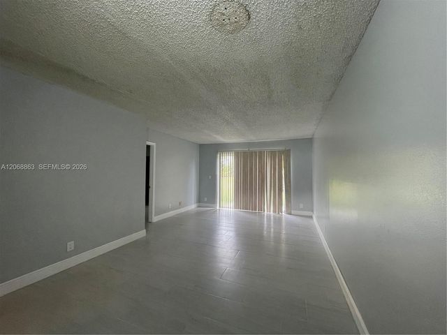 10169 Twin Lakes Drive 23-E, Coral Springs, FL 33071