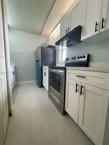 10169 Twin Lakes Drive 23-E, Coral Springs, FL 33071