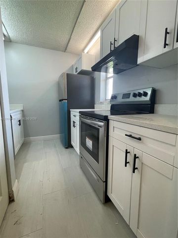 10169 Twin Lakes Drive 23-E, Coral Springs, FL 33071