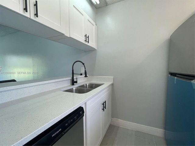 10169 Twin Lakes Drive 23-E, Coral Springs, FL 33071