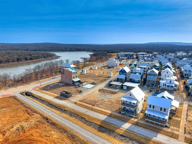 72 Boulevard, Carlton Landing, OK 74432