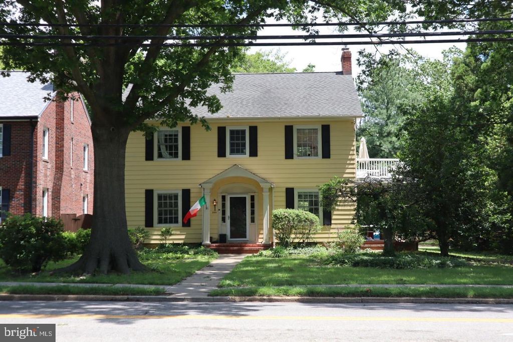 305 WASHINGTON AVE, Chestertown, MD 21620