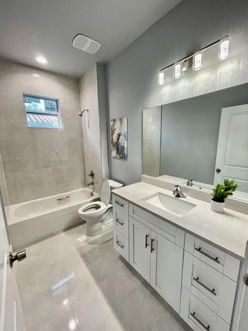 8503 N 17TH STREET, Tampa, FL 33604