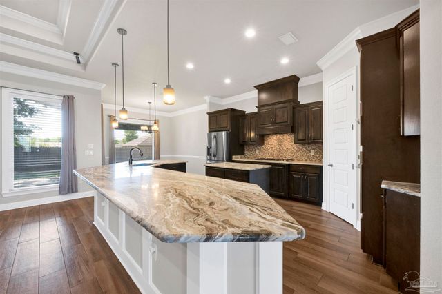 6043 Huntington Creek Blvd, Pensacola, FL 32526