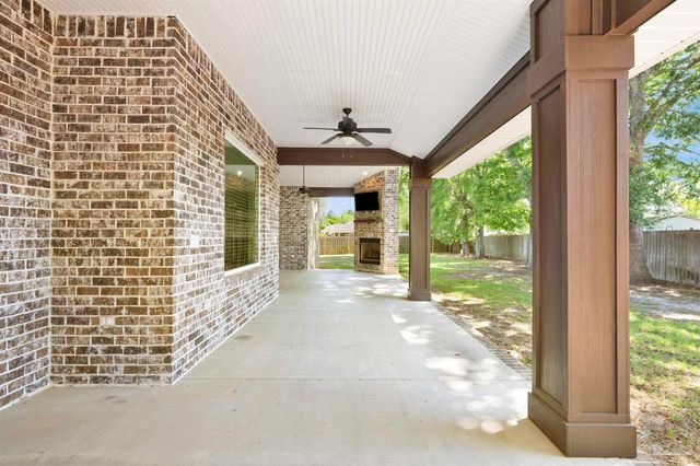 6043 Huntington Creek Blvd, Pensacola, FL 32526