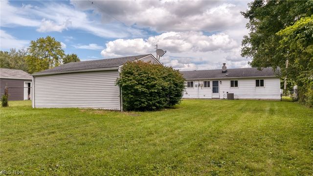 5830 Beech Drive, Mentor On The Lake, OH 44060