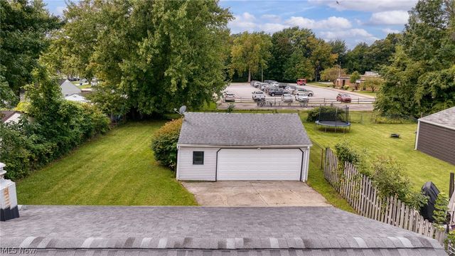 5830 Beech Drive, Mentor On The Lake, OH 44060