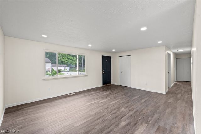 5830 Beech Drive, Mentor On The Lake, OH 44060