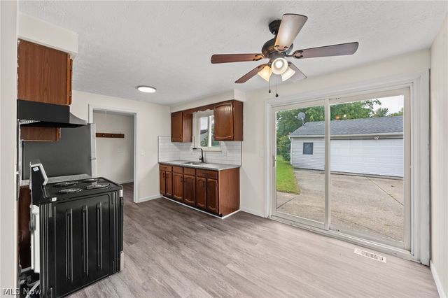 5830 Beech Drive, Mentor On The Lake, OH 44060