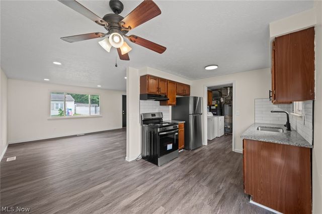 5830 Beech Drive, Mentor On The Lake, OH 44060