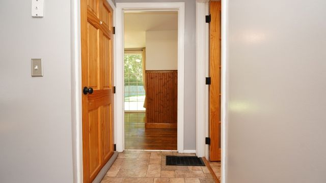 4 Phillips St, Attleboro, MA 02703