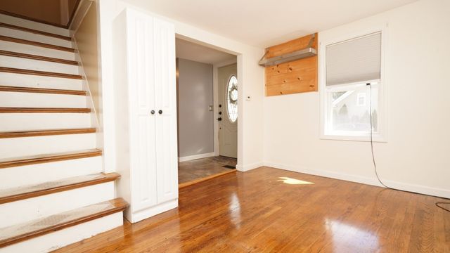 4 Phillips St, Attleboro, MA 02703