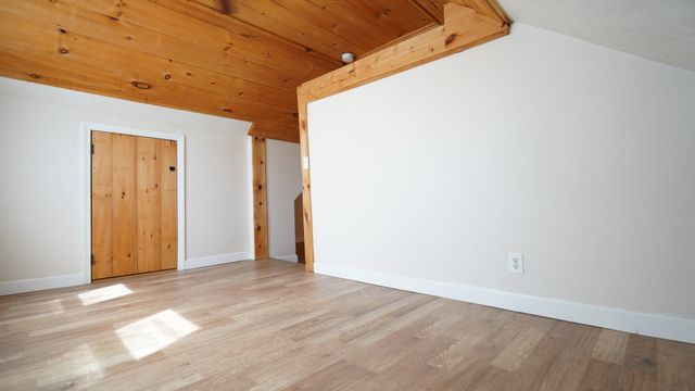 4 Phillips St, Attleboro, MA 02703