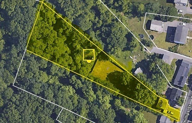 4 Phillips St, Attleboro, MA 02703