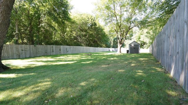 4 Phillips St, Attleboro, MA 02703