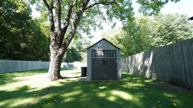 4 Phillips St, Attleboro, MA 02703
