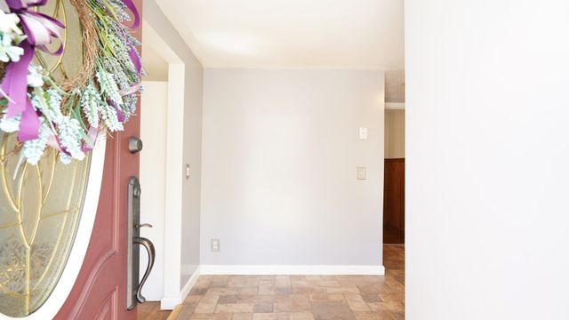 4 Phillips St, Attleboro, MA 02703