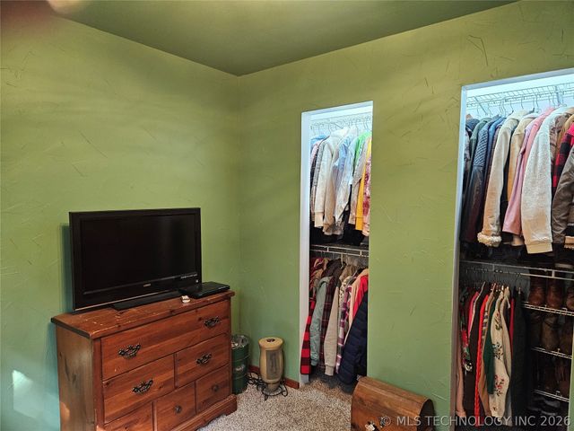 164 Bayview Drive, Mead, OK 73449
