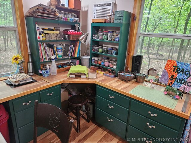 164 Bayview Drive, Mead, OK 73449