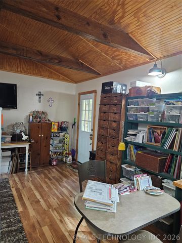 164 Bayview Drive, Mead, OK 73449
