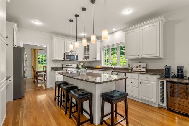 3 Hubley Lane, Southborough, MA 01772