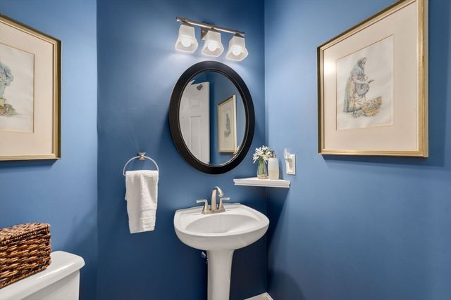 3 Hubley Lane, Southborough, MA 01772