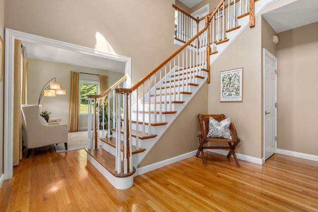 3 Hubley Lane, Southborough, MA 01772