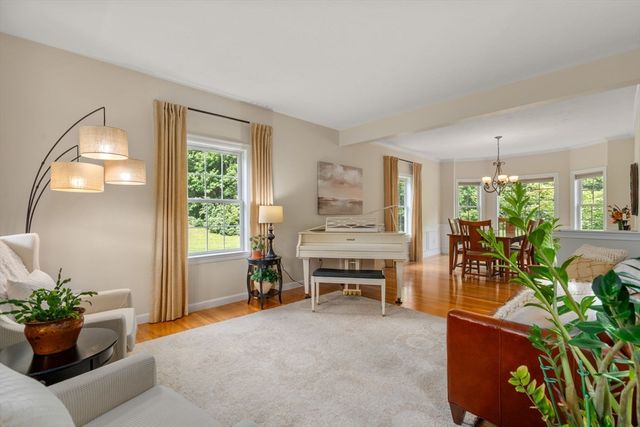 3 Hubley Lane, Southborough, MA 01772