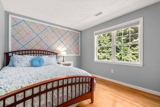 3 Hubley Lane, Southborough, MA 01772