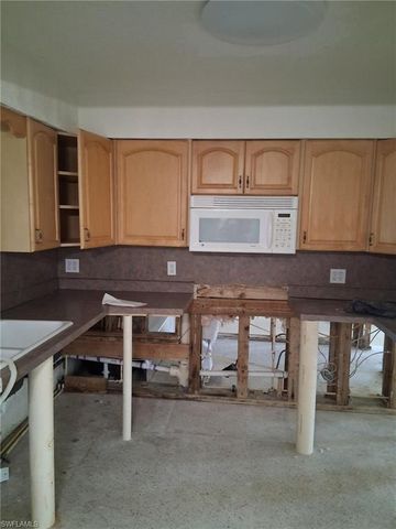 3311 Ash ST, Punta Gorda, FL 33950