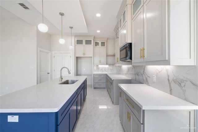 2812 Dhalia Drive, San Juan, TX 78589