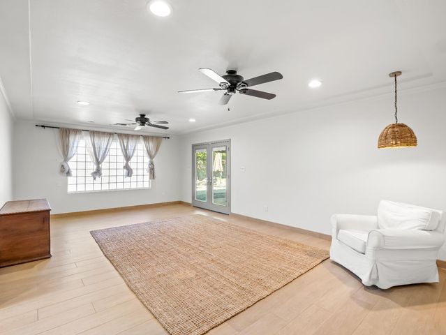 1726 W San Madele Avenue, Fresno, CA 93711