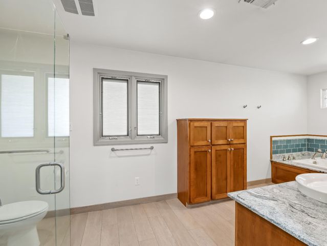 1726 W San Madele Avenue, Fresno, CA 93711