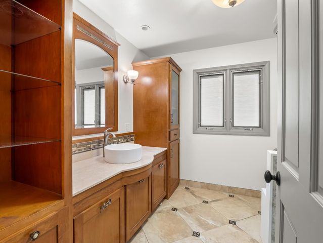 1726 W San Madele Avenue, Fresno, CA 93711