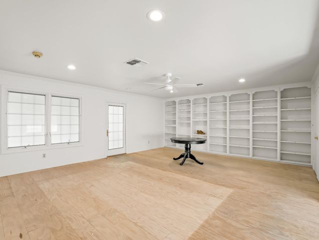 1726 W San Madele Avenue, Fresno, CA 93711