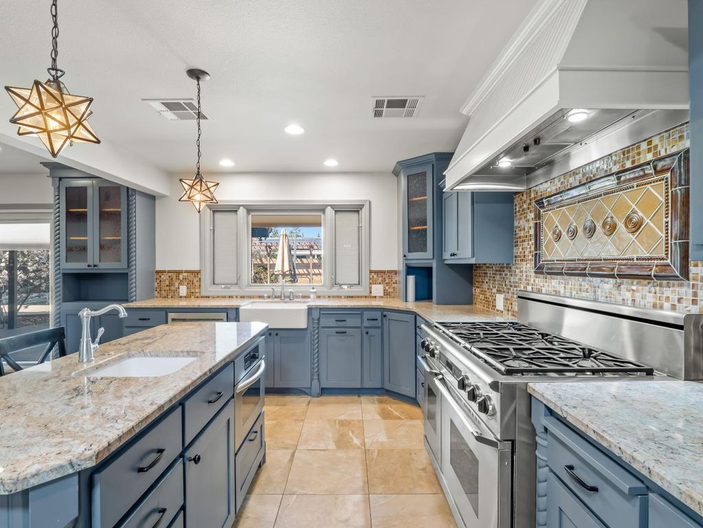 Image 19 of property listing at 1726 W San Madele Avenue, Fresno, CA 93711